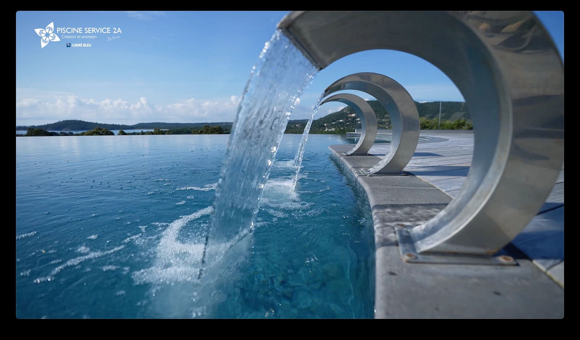 Piscine à jet d'eau à Porto-Vecchio